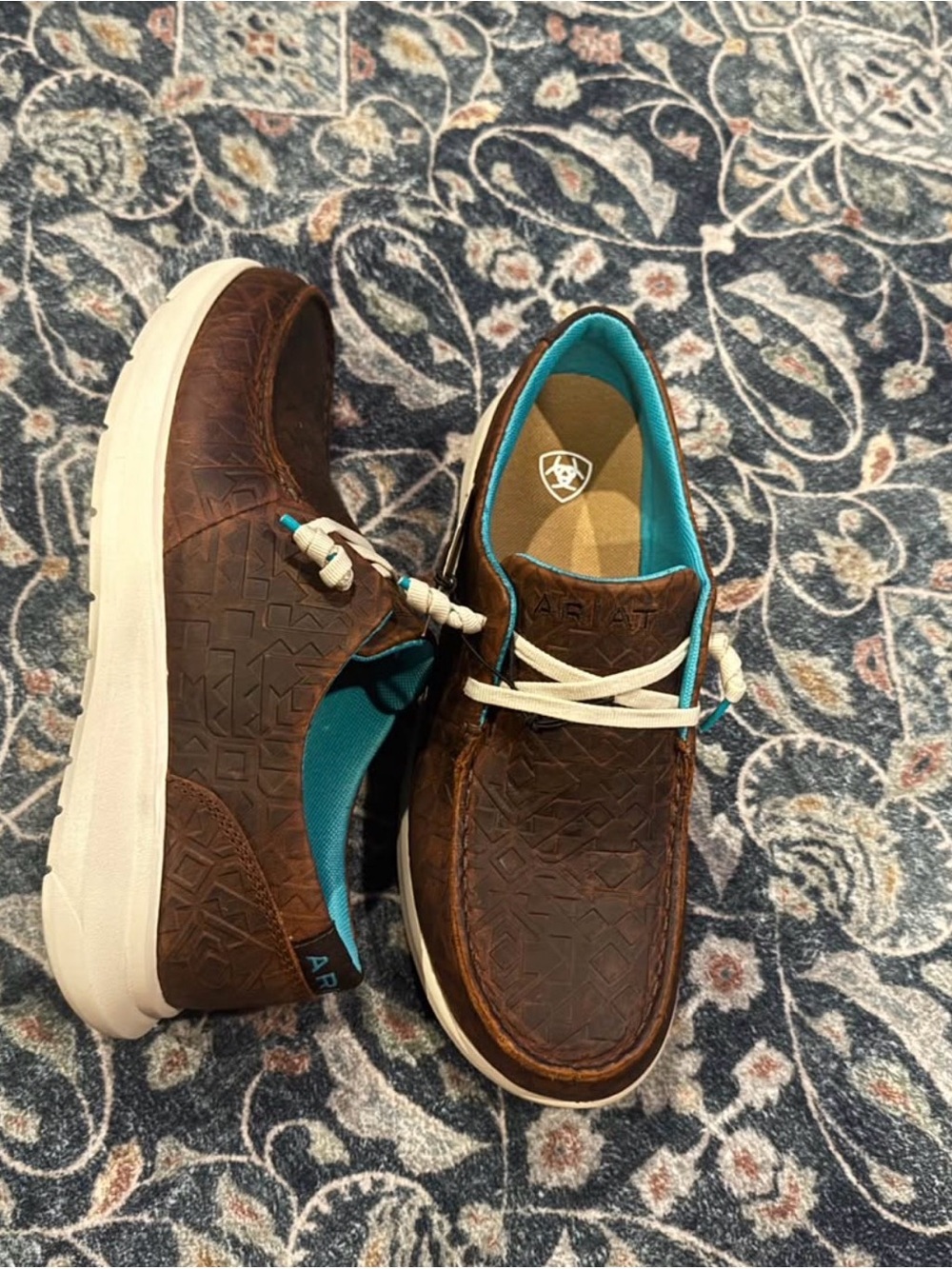Ariat Women’s Brown Leather Boat Shoes with White Sole and Teal Lining NWT - Picture 6 of 9